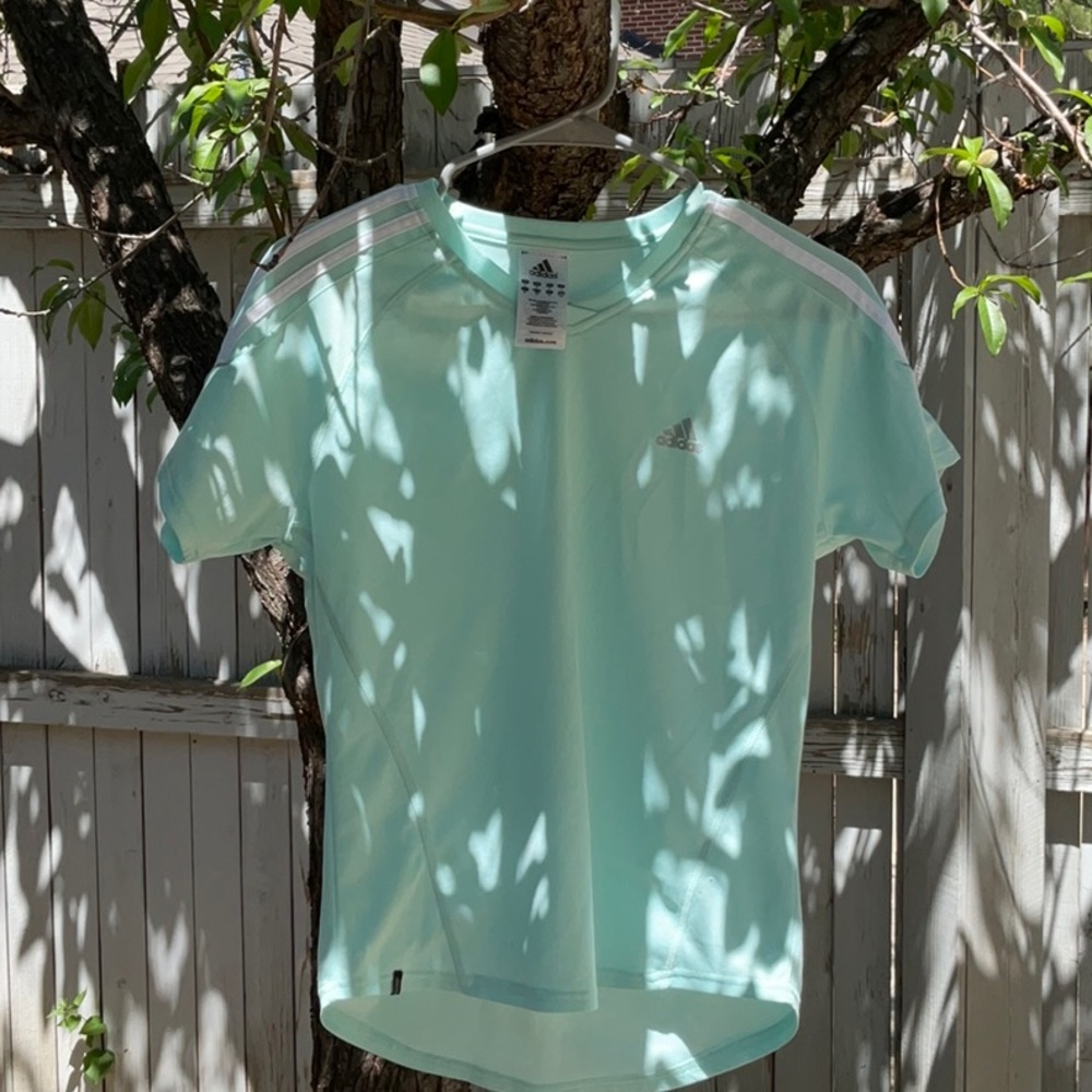 Teal athletic workout top